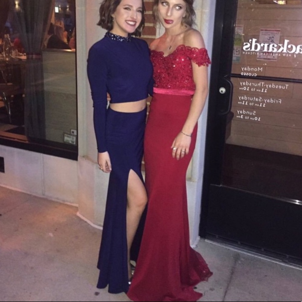 Red Prom dress